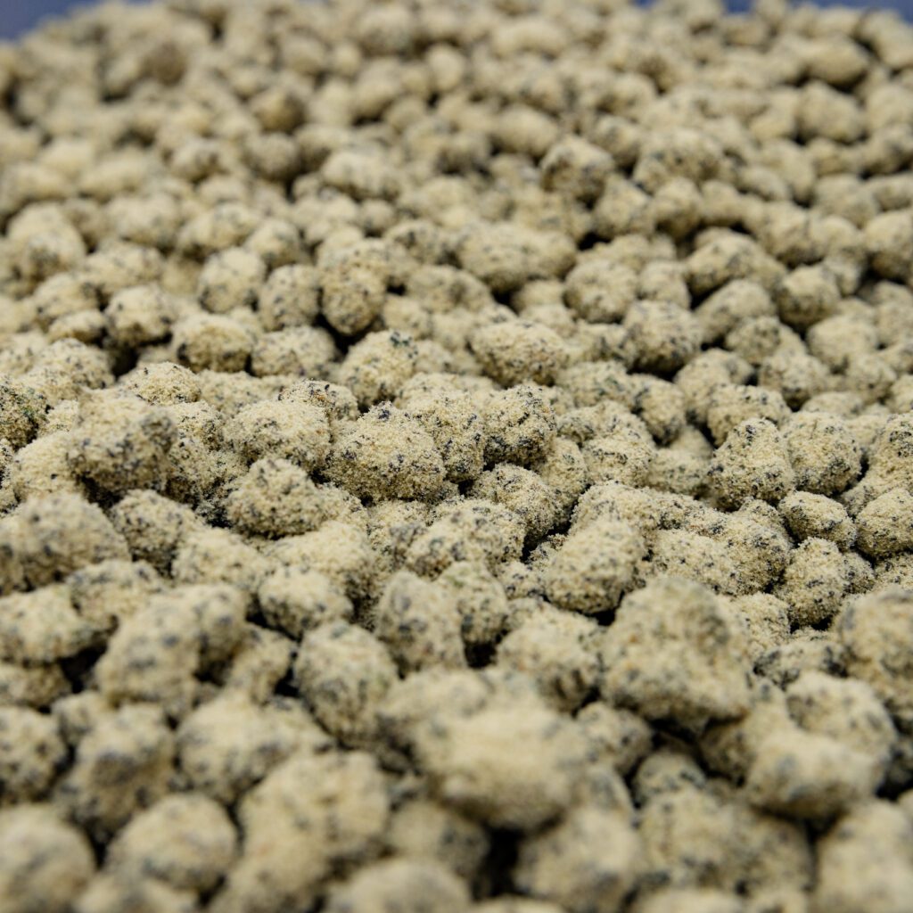 FF - Moon Rocks-1